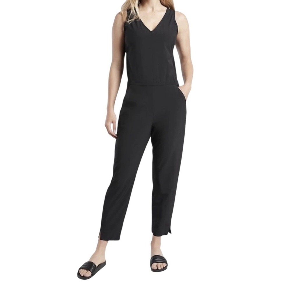 ATHLETA‎ Brooklyn Jumpsuit Women's Size 2 Black  Pockets Sleeveless Zip Athetic